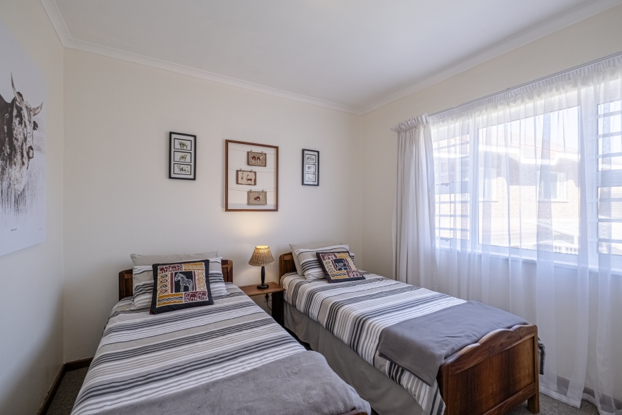 4 Bedroom Property for Sale in Summerstrand Eastern Cape
